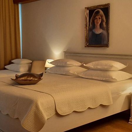 Guest House Fenix Brela Kamer foto