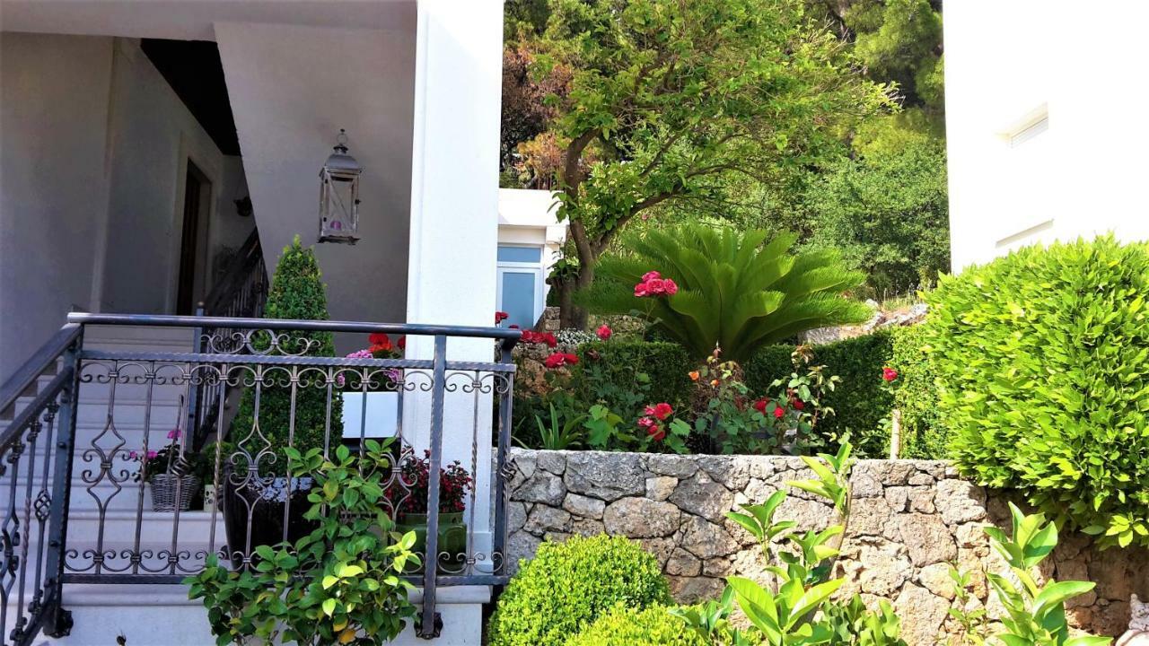Guest House Fenix Brela Buitenkant foto